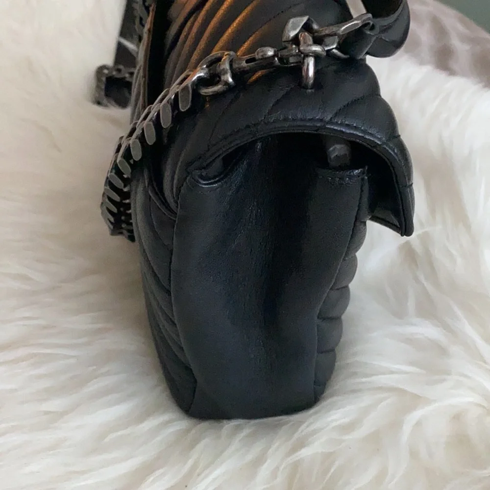 SAINT LAURENT COLLEGE MEDIUM IN QUILTED LEATHER